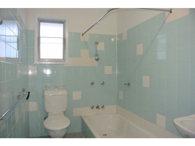 1/48 Dunellan Street, Greenslopes QLD 4120