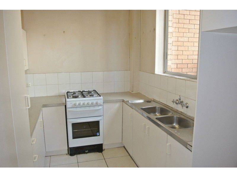 1/23 Holland Street, Greenslopes QLD 4120