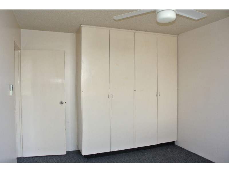 1/23 Holland Street, Greenslopes QLD 4120