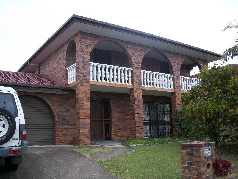 12 Lindisfarne Street, Carindale QLD 4152