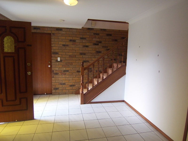 12 Lindisfarne Street, Carindale QLD 4152