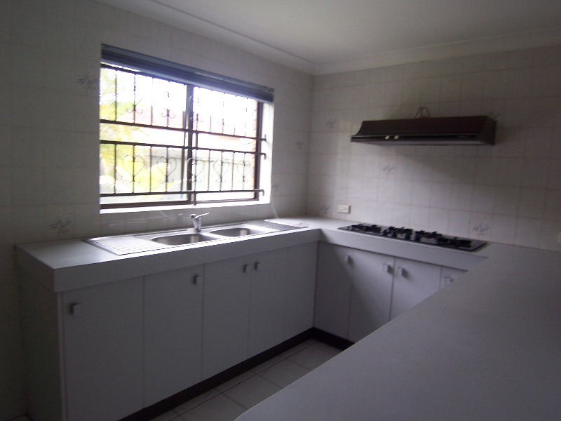 12 Lindisfarne Street, Carindale QLD 4152