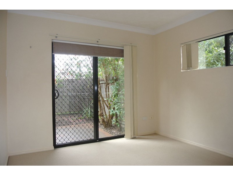 3/64 Longlands Street, East Brisbane QLD 4169