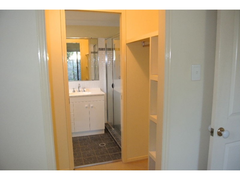 3/64 Longlands Street, East Brisbane QLD 4169