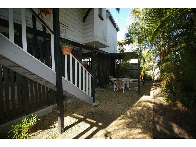 10 Mullens Street, Hawthorne QLD 4171