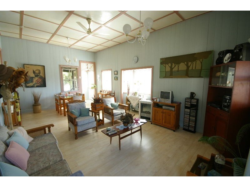 10 Mullens Street, Hawthorne QLD 4171