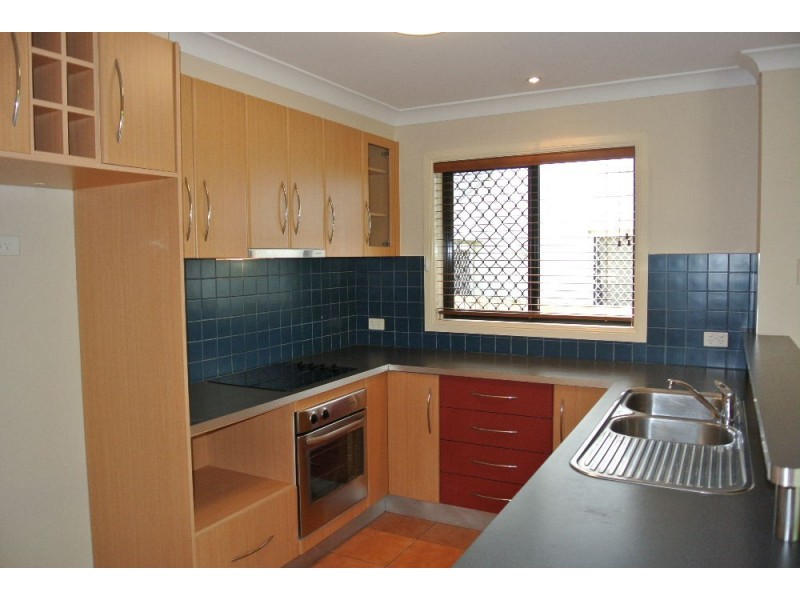 4/31 Dickenson Street, Carina QLD 4152