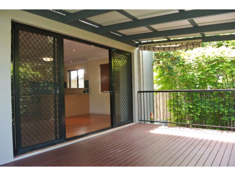 4/31 Dickenson Street, Carina QLD 4152