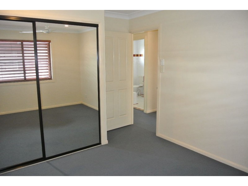 4/31 Dickenson Street, Carina QLD 4152