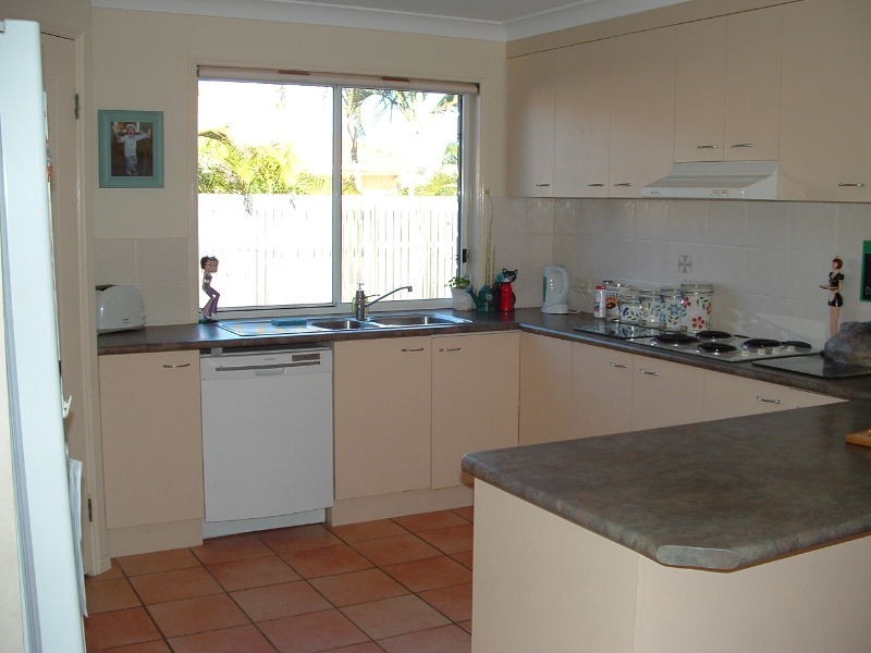 82 Barron Road, Birkdale QLD 4159