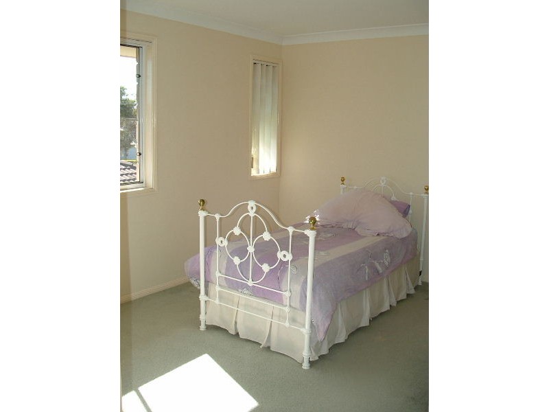 82 Barron Road, Birkdale QLD 4159