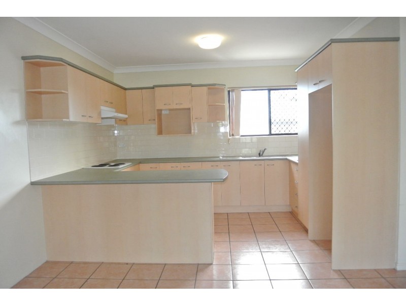 4/41 Robinson Street, Coorparoo QLD 4151