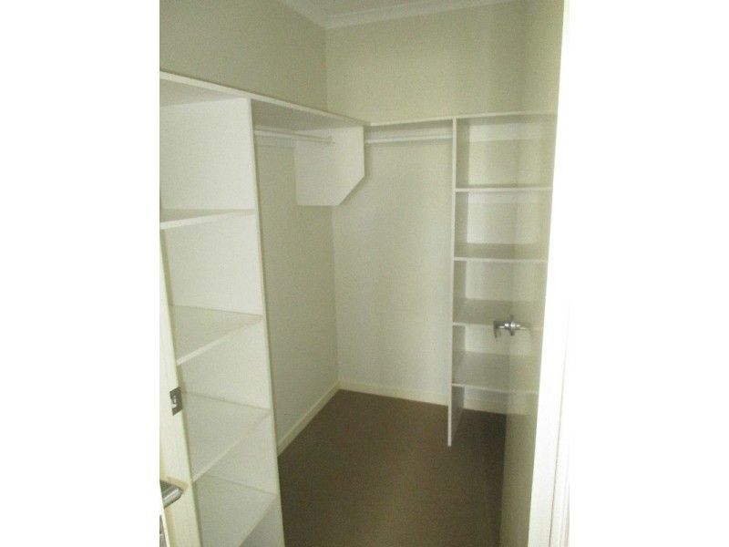 4/124 Orana Street, Carina QLD 4152