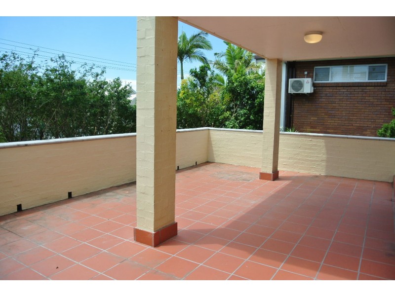 2/1 Gray Road, West End QLD 4101