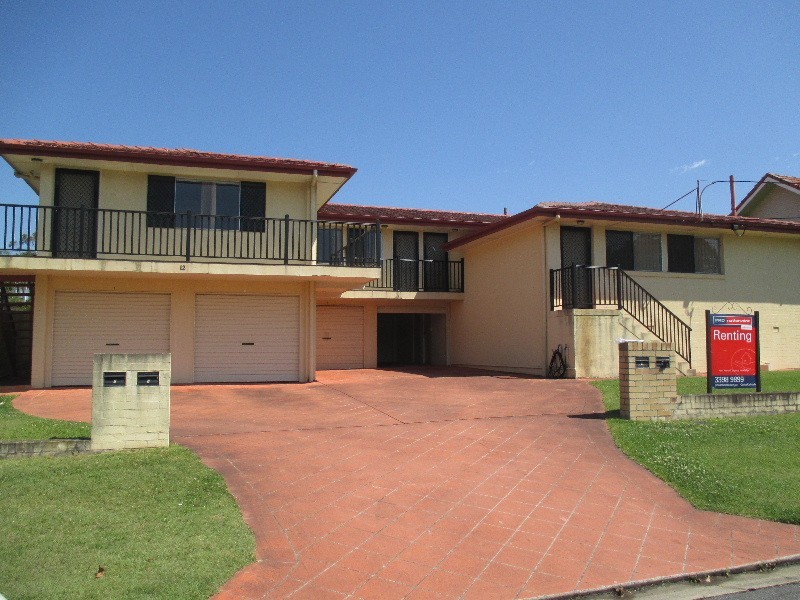 4/12 Robbies Avenue, Carina QLD 4152