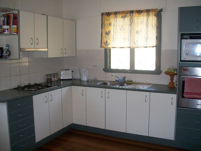 244 Bennetts Road, Norman Park QLD 4170