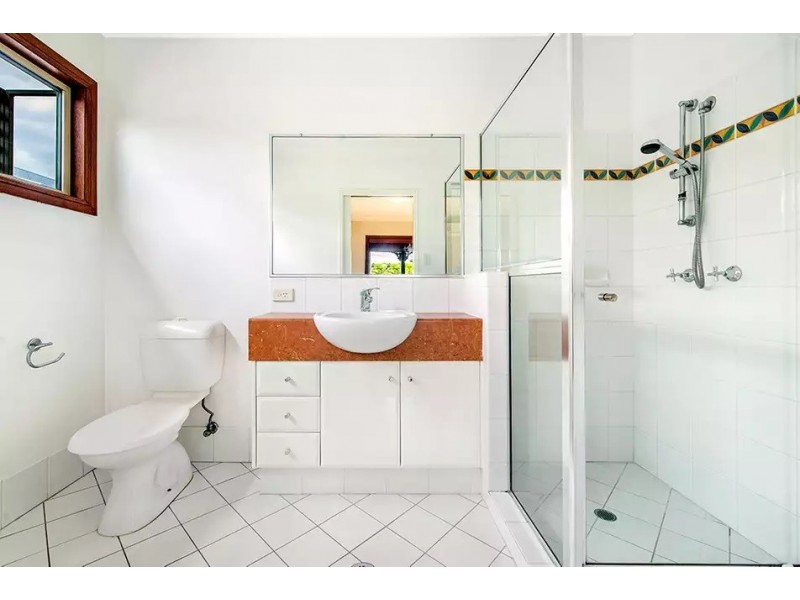 56 Akala Street, Camp Hill QLD 4152