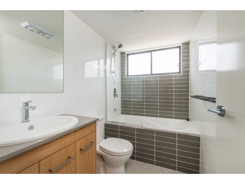 5/64 Renton Street, Camp Hill QLD 4152