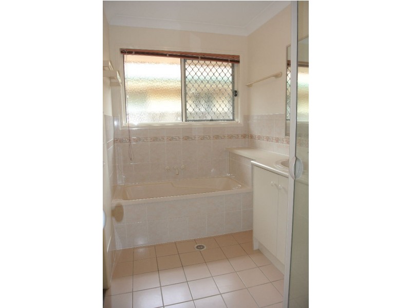 15 Richard Street, Lota QLD 4179
