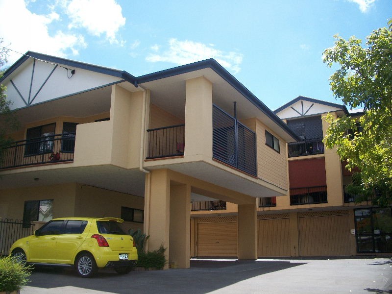 4/64 Longlands Street, East Brisbane QLD 4169
