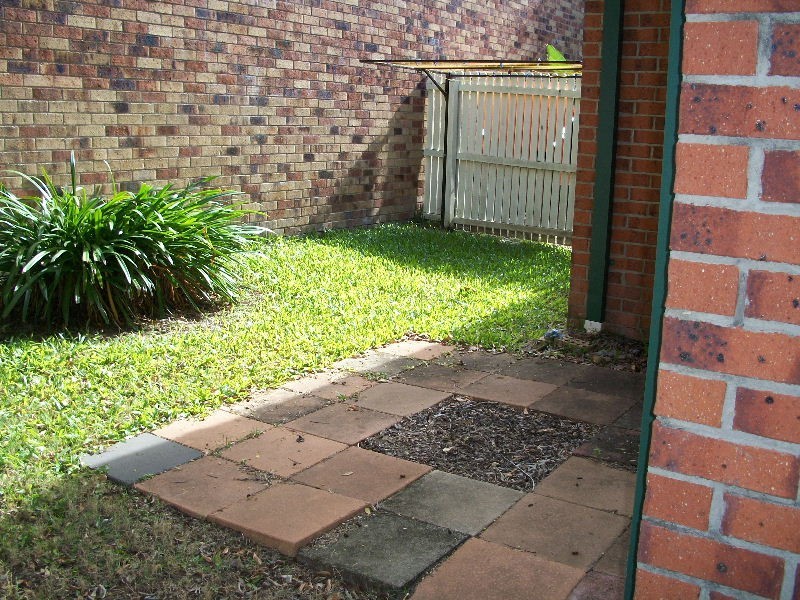 2/76 Clarendon Street, East Brisbane QLD 4169