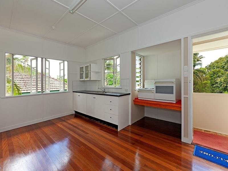 8 Summerville Street, Carina Heights QLD 4152