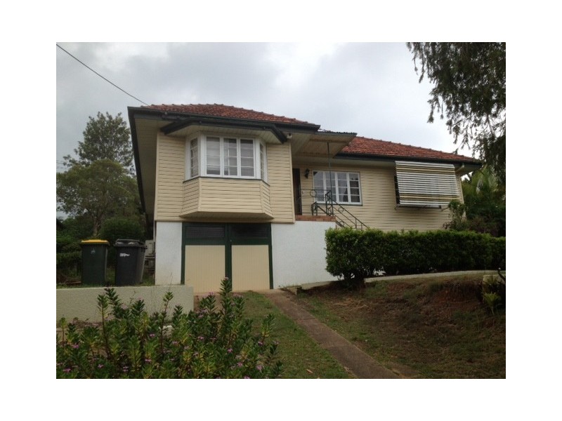 24 Sterculia Avenue, Holland Park West QLD 4121