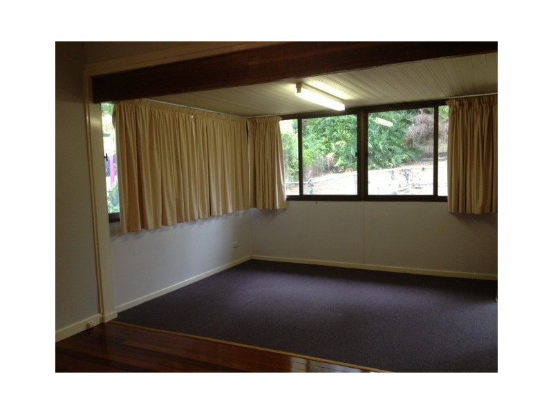 24 Sterculia Avenue, Holland Park West QLD 4121