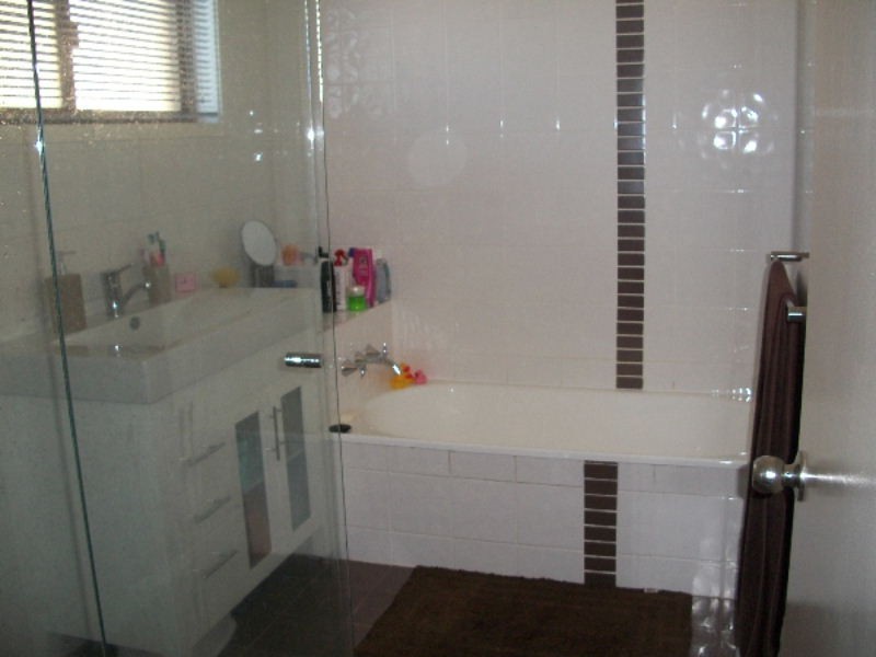 601 Creek Road, Mount Gravatt East QLD 4122