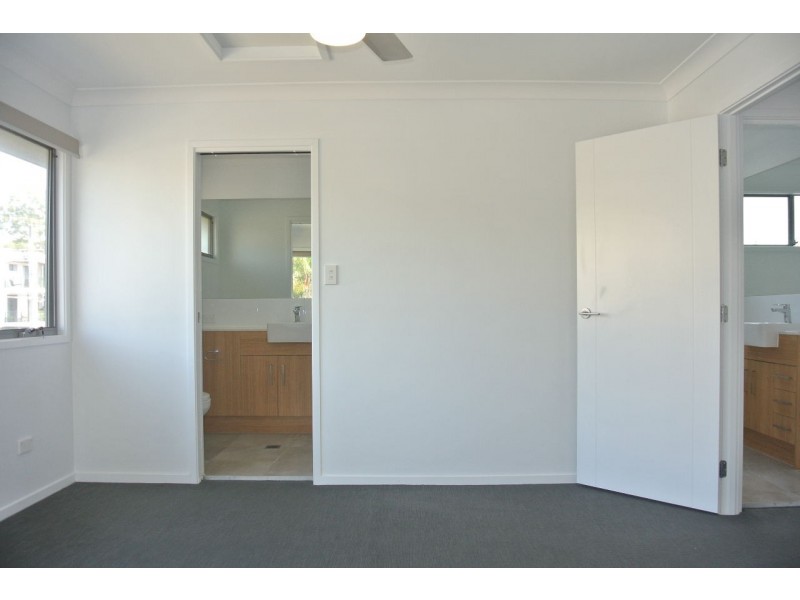 1/19 Waratah Avenue, Carina QLD 4152