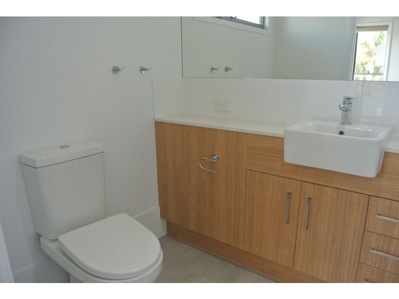 1/19 Waratah Avenue, Carina QLD 4152