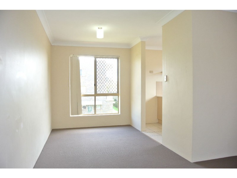 6/28 Dickenson Street, Carina QLD 4152