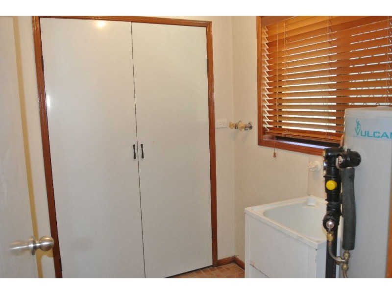 384 Winstanley St, Carindale QLD 4152