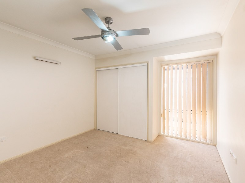 59 Oakley Street, Carindale QLD 4152