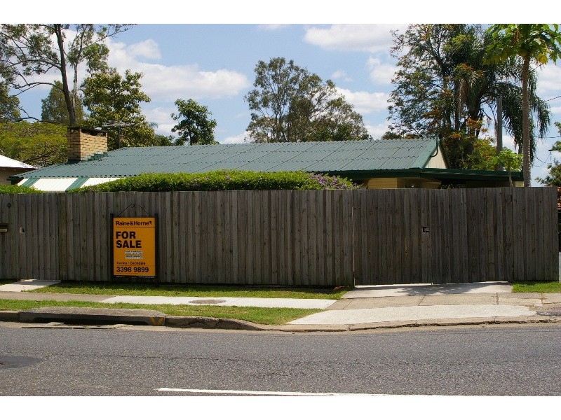 230 Chatsworth Road, Coorparoo QLD 4151