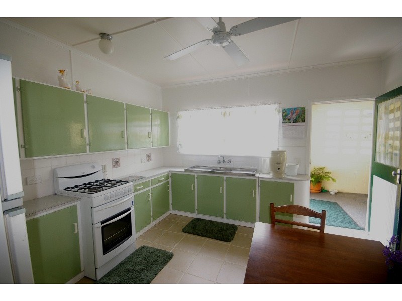 230 Chatsworth Road, Coorparoo QLD 4151