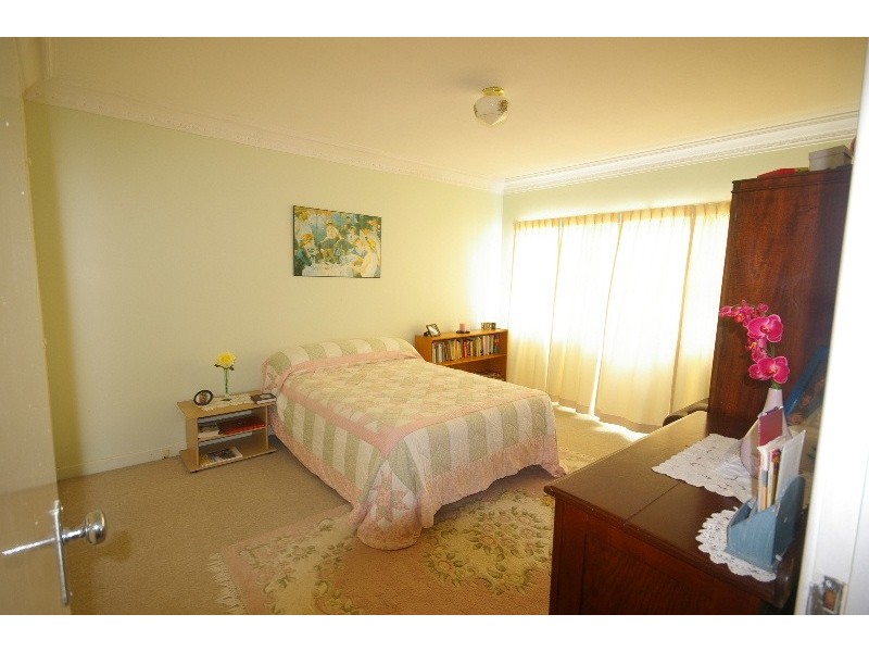 230 Chatsworth Road, Coorparoo QLD 4151