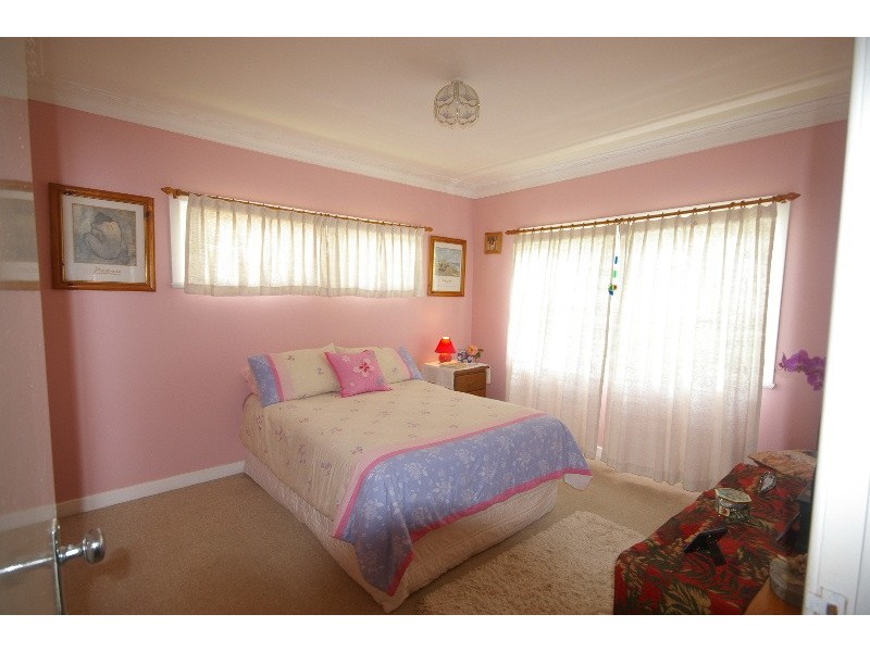 230 Chatsworth Road, Coorparoo QLD 4151