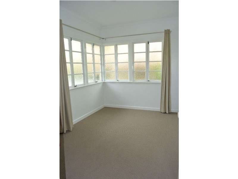 52 Arrol Street, Camp Hill QLD 4152