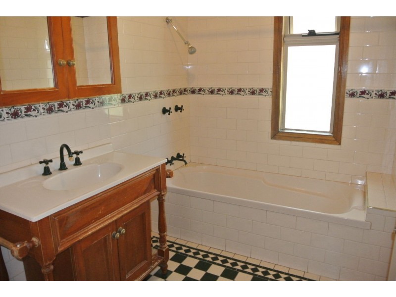 52 Arrol Street, Camp Hill QLD 4152