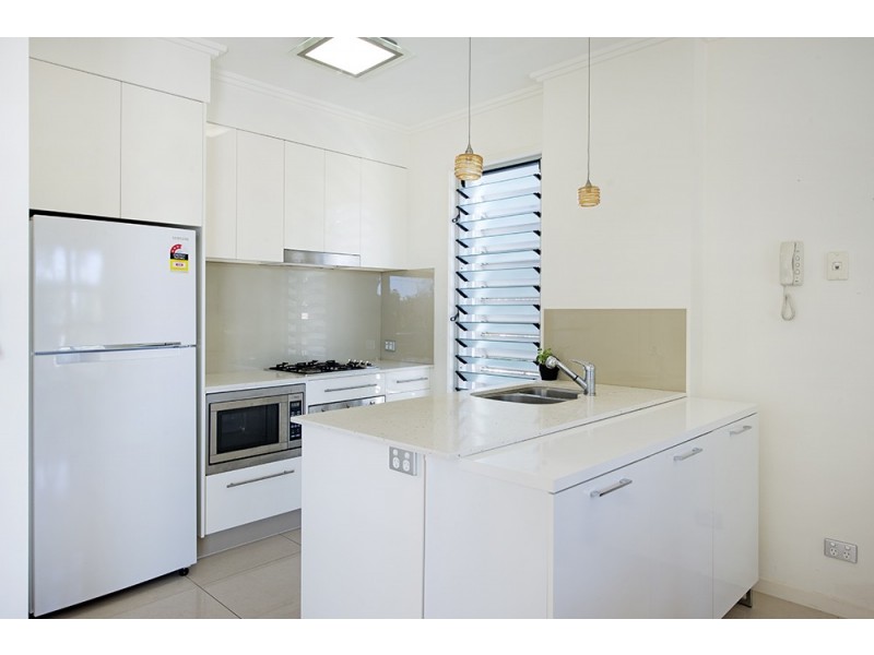 37 Barnes Avenue, Coorparoo QLD 4151