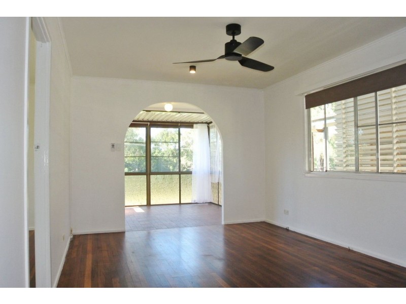 30 Wood Avenue, Carina QLD 4152