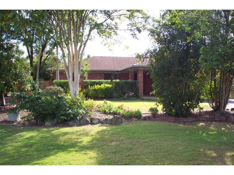 11 Nyleeta Court, Carindale QLD 4152