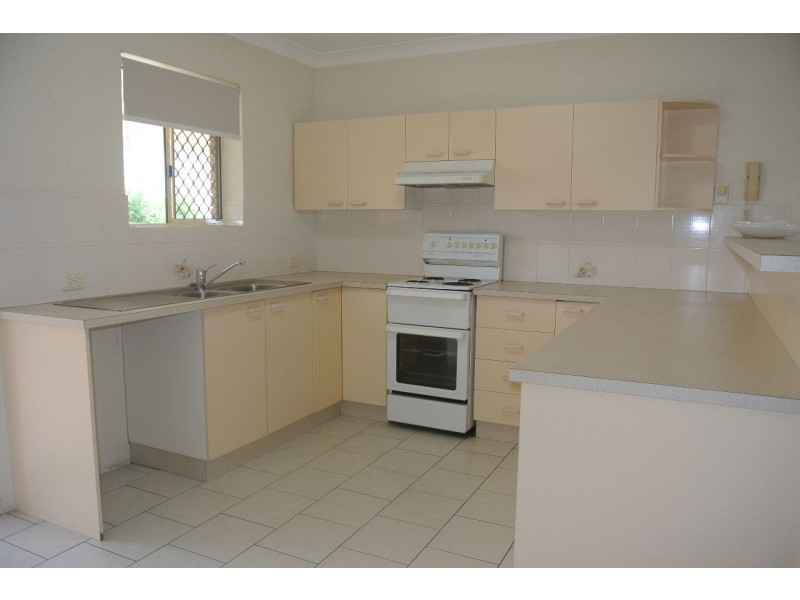 5/16 Dickenson Street, Carina QLD 4152