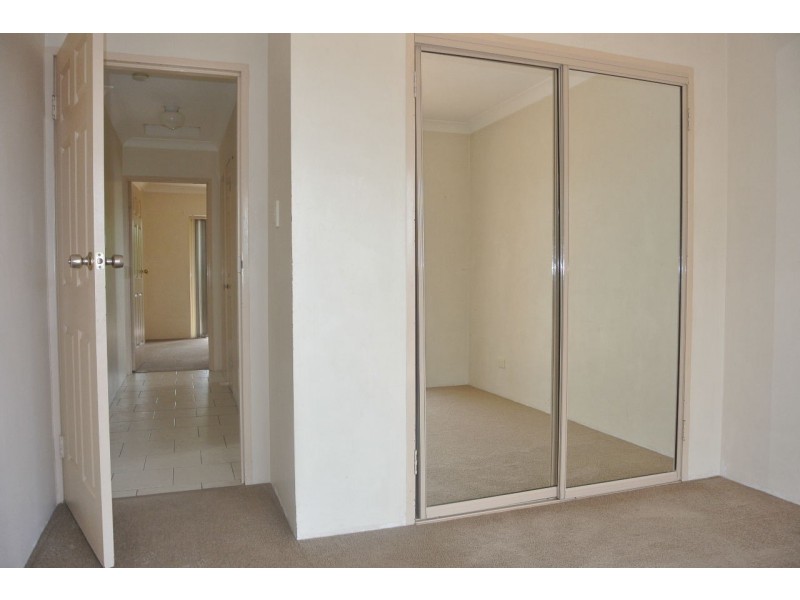 5/16 Dickenson Street, Carina QLD 4152