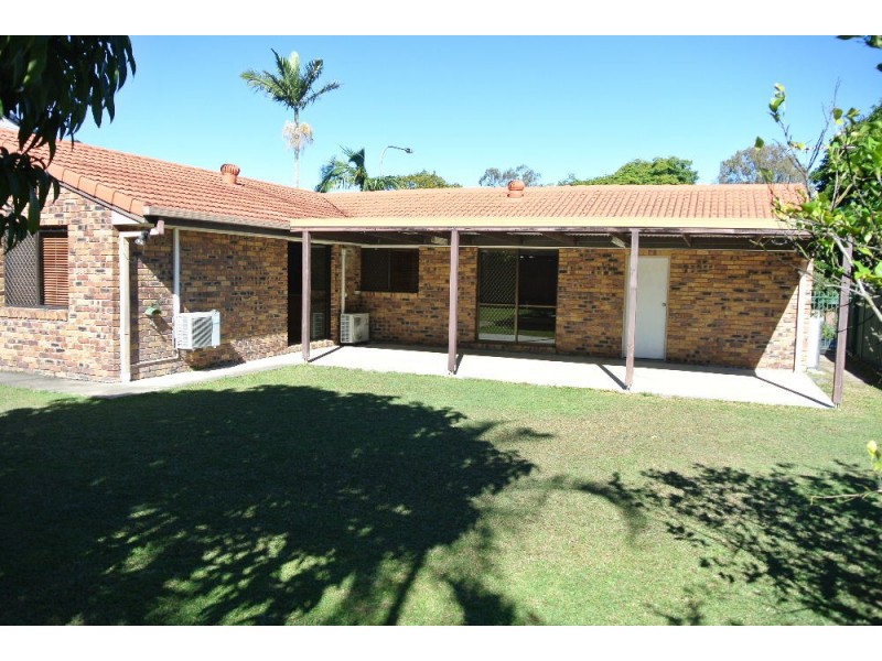 384 Winstanley Street, Carindale QLD 4152