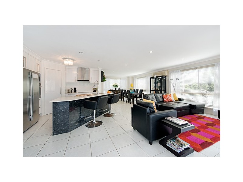 21 Araluen Street, Carindale QLD 4152