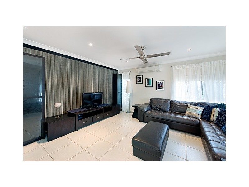 21 Araluen Street, Carindale QLD 4152