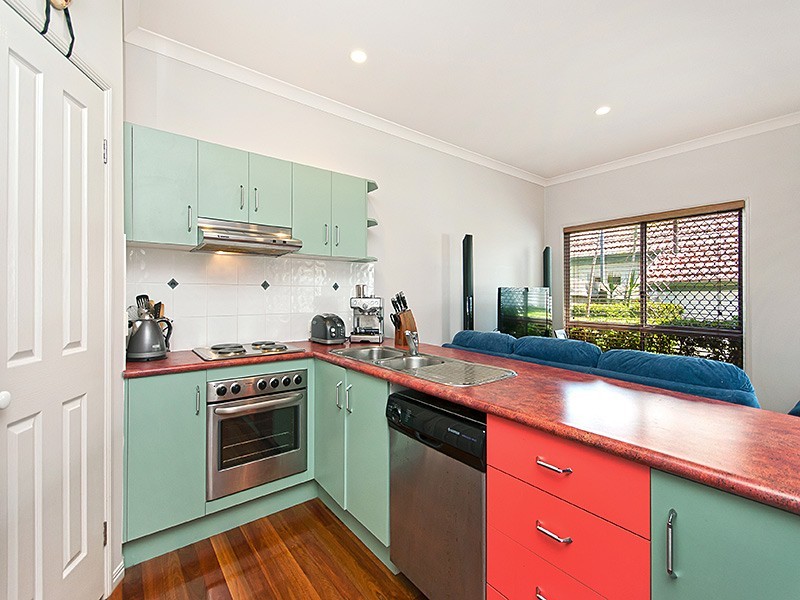2/80 Derby Street, Coorparoo QLD 4151