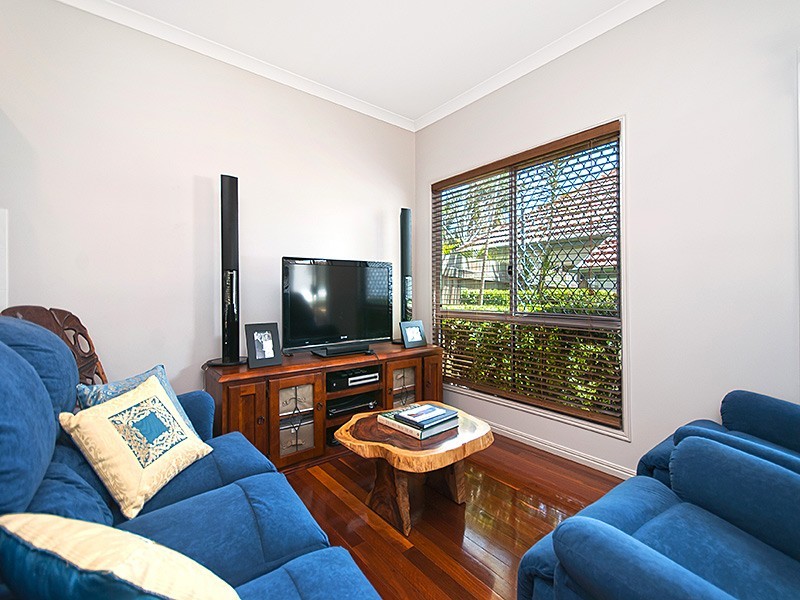 2/80 Derby Street, Coorparoo QLD 4151
